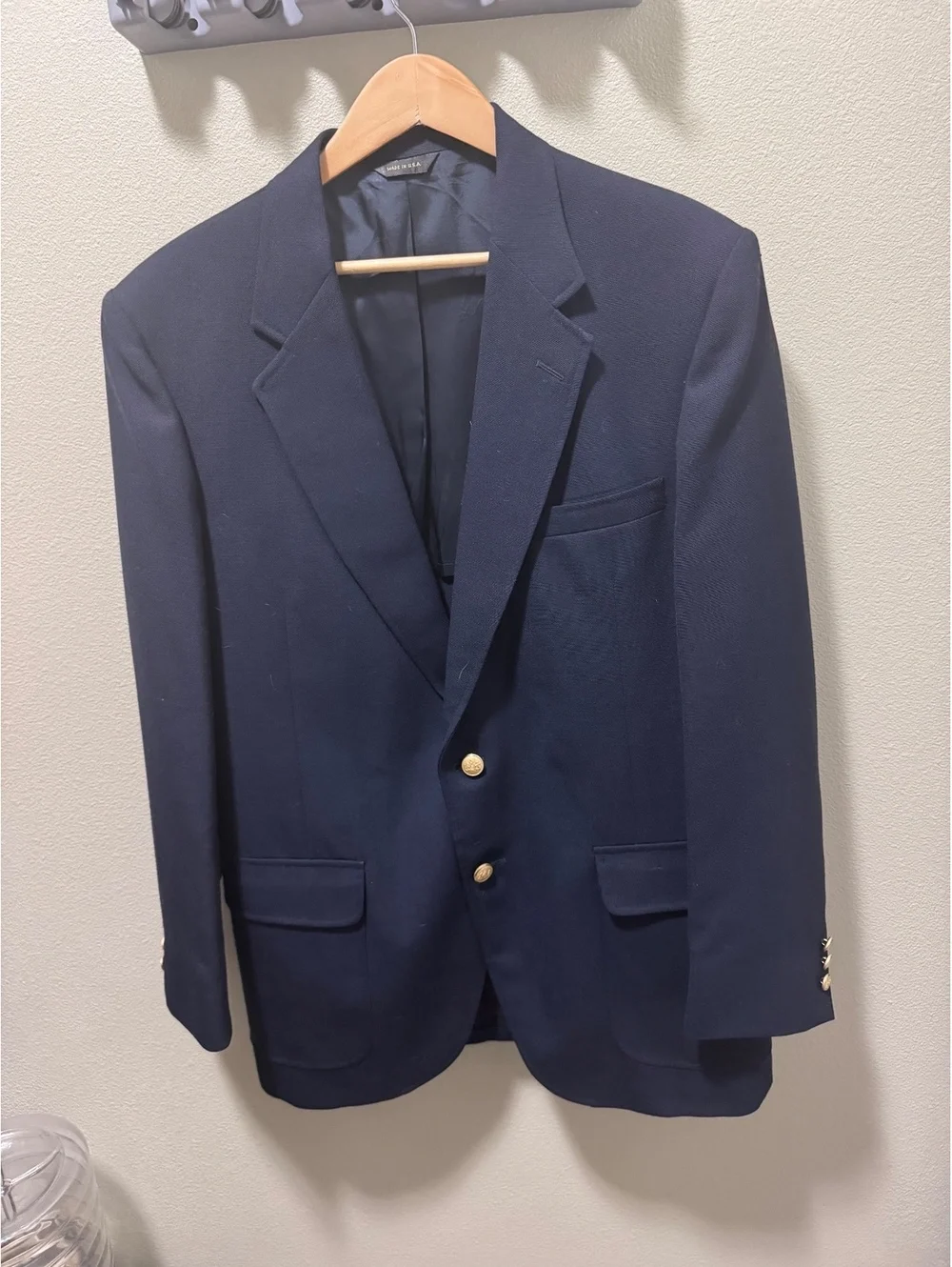Stafford Navy Blue Blazer Sport Coat Made in USA Gold Crest Buttons Classic Long
